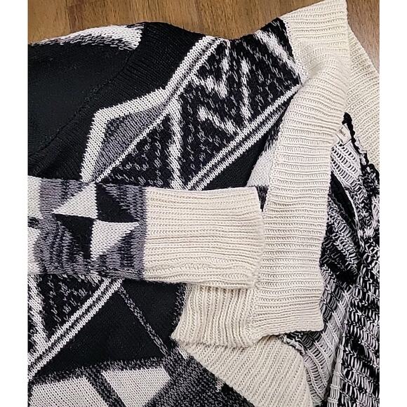 Belle De Jour Black White Geometric Aztec Cardigan M Open Front EUC - Picture 1 of 8
